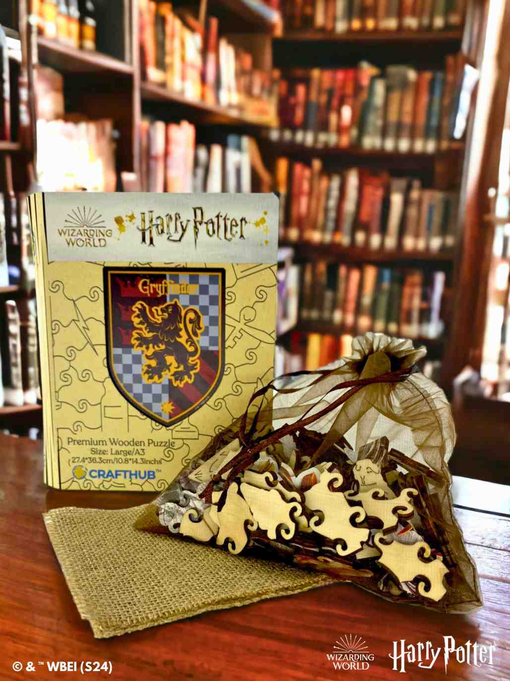 Harry Potter - Gryffindor Crest - House Prides Wooden Jigsaw Puzzle - Image 3