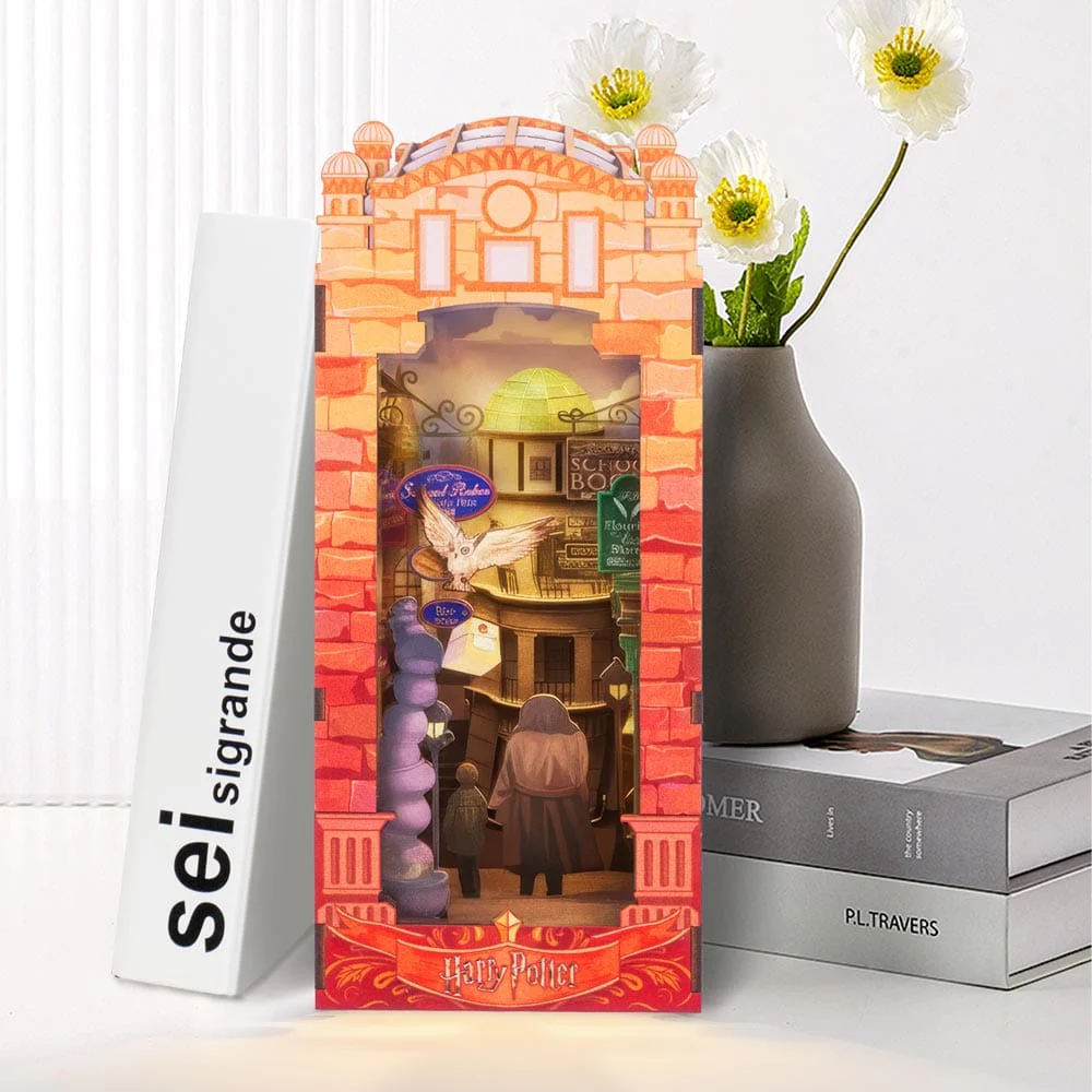 Harry Potter: Diagon Alley - DIY Book Nook Kit - Image 7