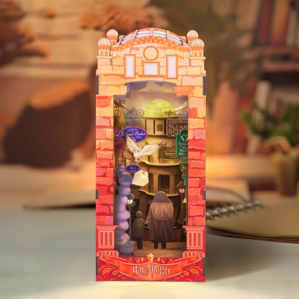 Harry Potter: Diagon Alley - DIY Book Nook Kit - Image 9