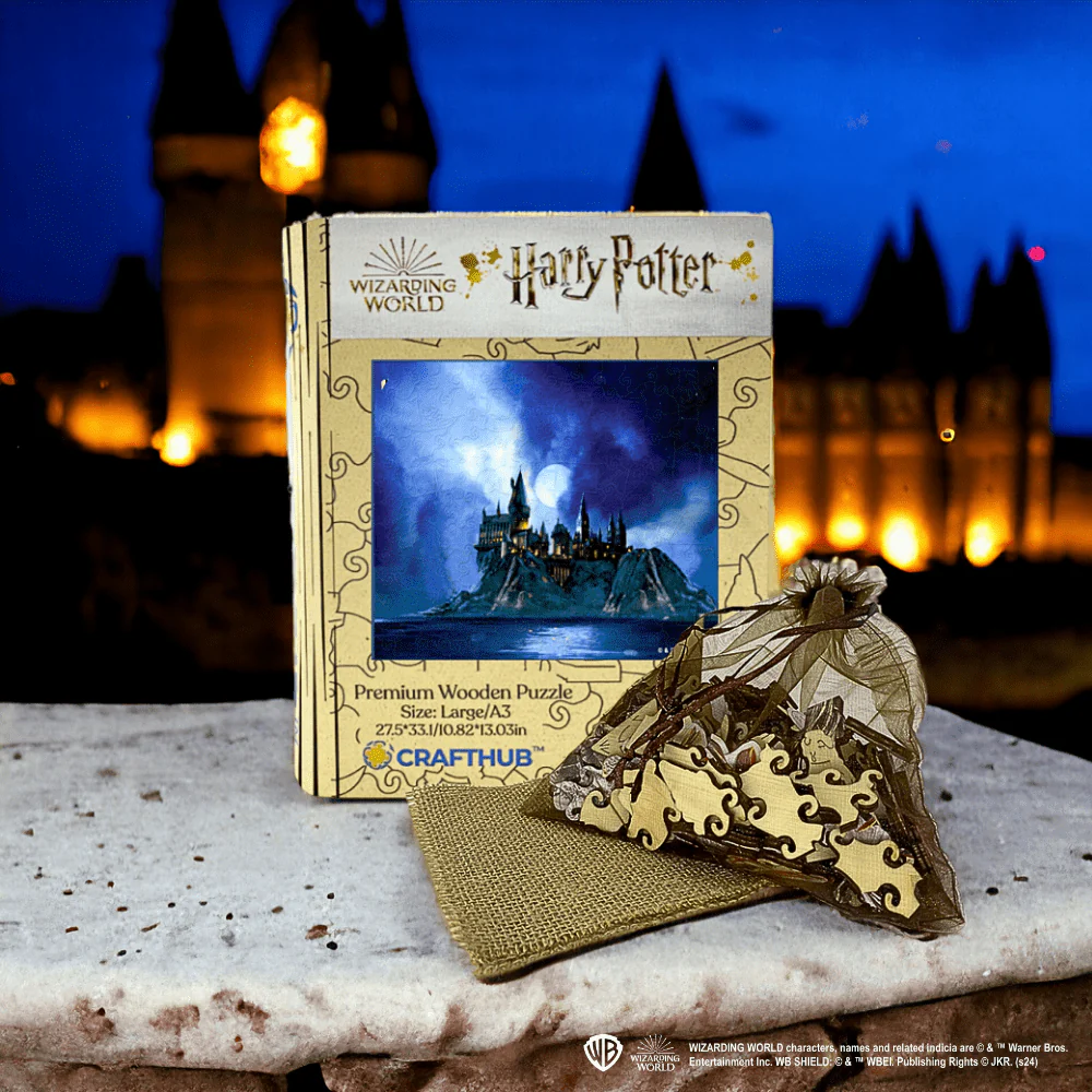 Harry Potter - Starry Hogwarts Castle Wooden Jigsaw Puzzle - Image 2