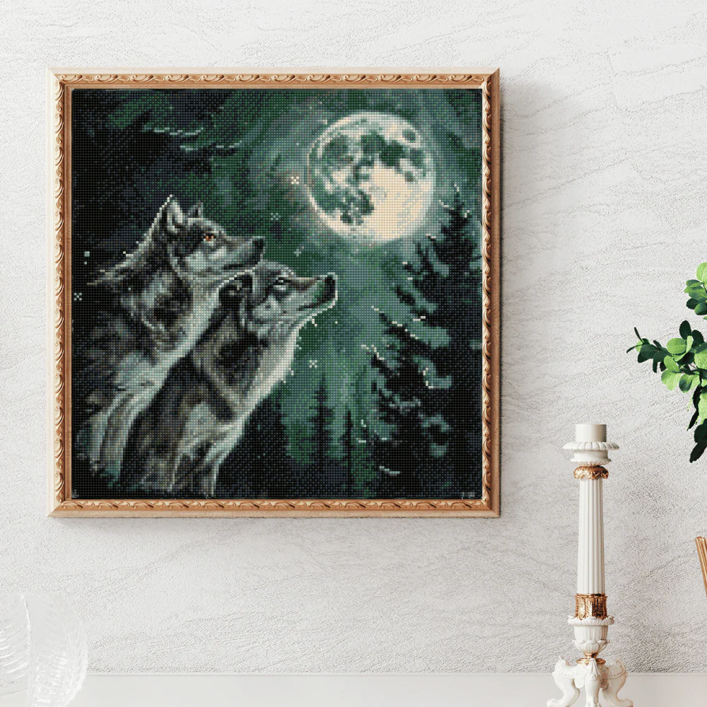 Moonlit Wolf Pair - Diamond Painting Kit - Image 2